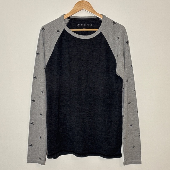 Aeropostale Y2K Dark Grey and Light Grey Faded Star crewneck Longsleeve - Picture 1 of 5